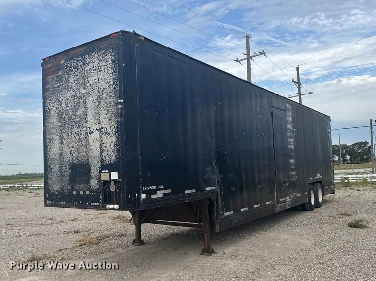 1982 Kentucky Trailers dry van trailer - DY3083