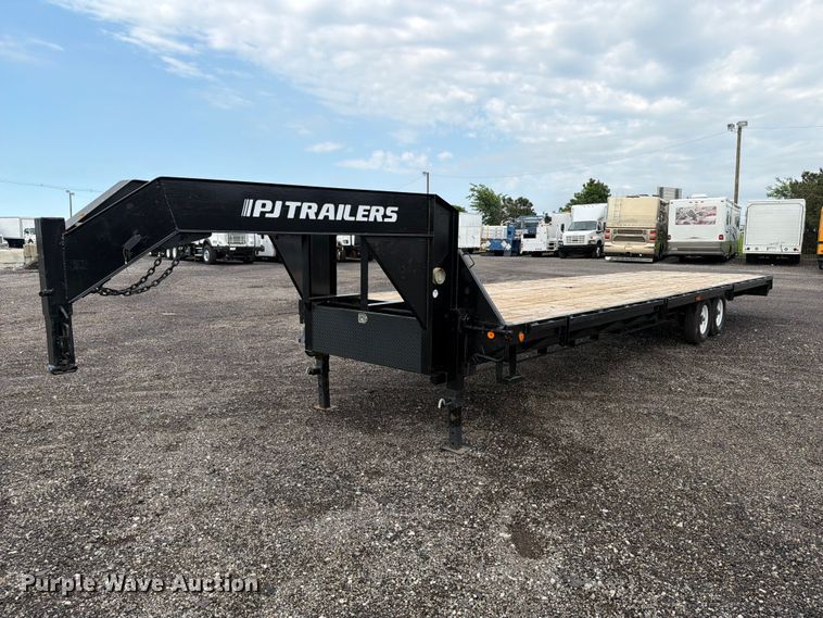 2007 PJ Trailers equipment trailer - EG9219