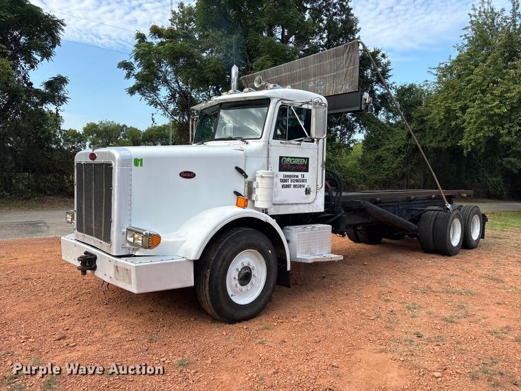 1993 Peterbilt 357 roll-off container truck - ET0351
