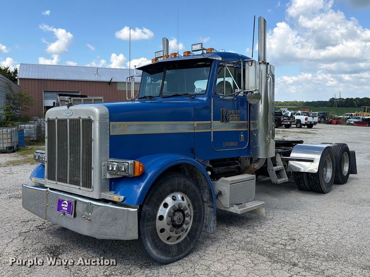1996 Peterbilt 378 semi truck - FK4117
