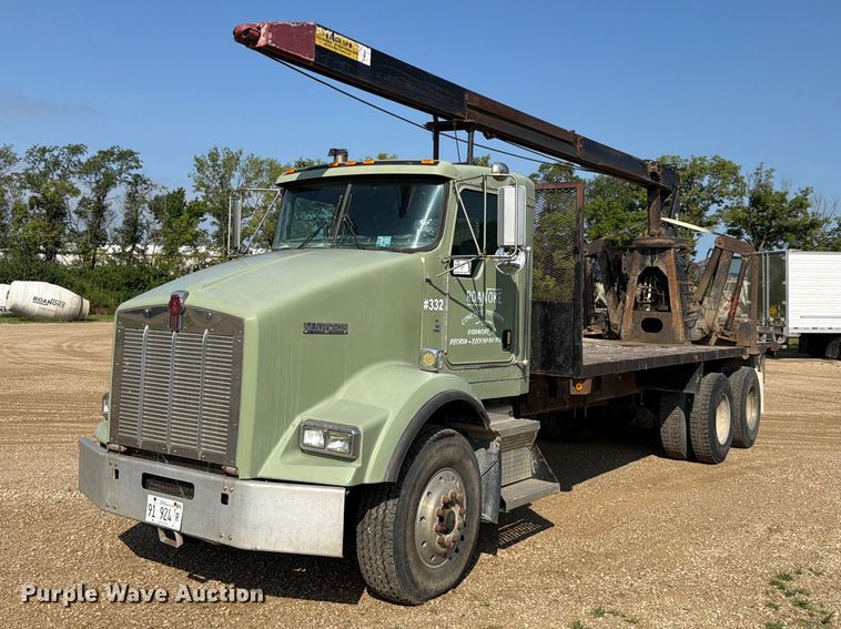 2003 Kenworth T800 crane truck - FK4123