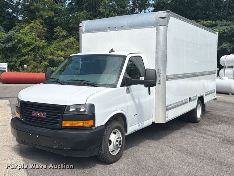 2021 GMC Savana box truck - FN2019