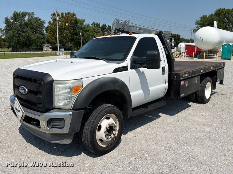 2012 Ford F550 Super Duty flatbed truck - FN2546