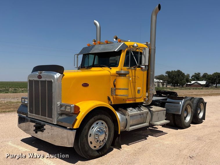 2000 Peterbilt 378 semi truck - JM9424