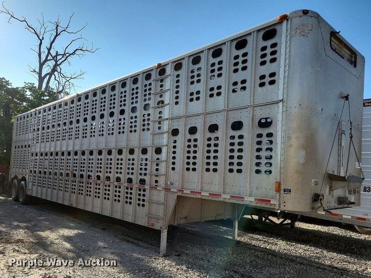 2010 Wilson PSDCL 402 livestock trailer - YA4339