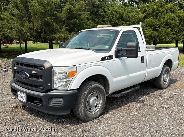 2012 Ford F250 Super Duty XL pickup truck - EO8696