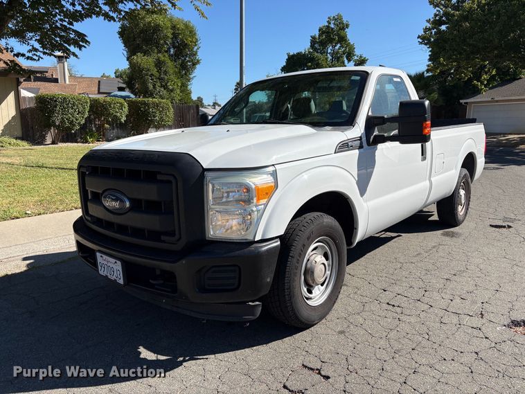 2015 Ford F250 Super Duty pickup truck - EP3021