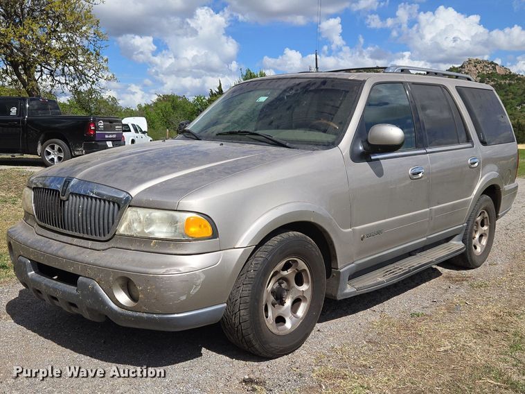 2001 Lincoln Navigator SUV - ET5156