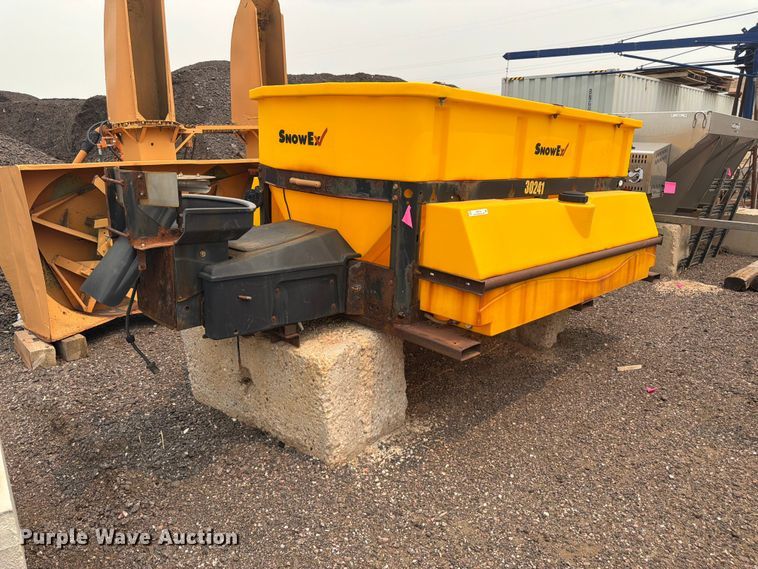 SnowEx Pre Wet System spreader - EW2159
