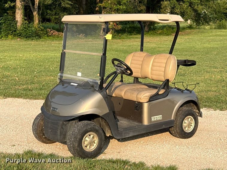 EZGO RXV golf cart - EX2155