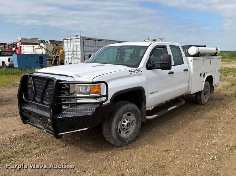 2015 GMC Sierra 2500HD Ext. Cab utility bed pickup truck - FB5894