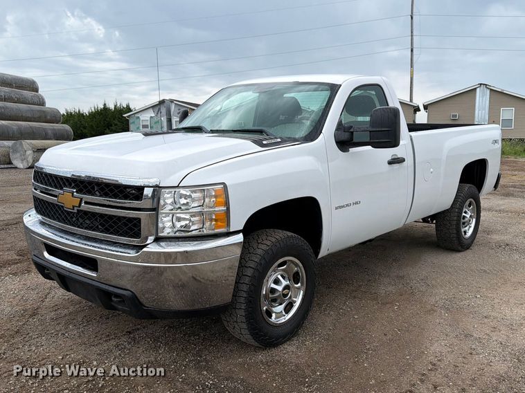 2012 Chevrolet Silverado 2500HD pickup truck - FB5932