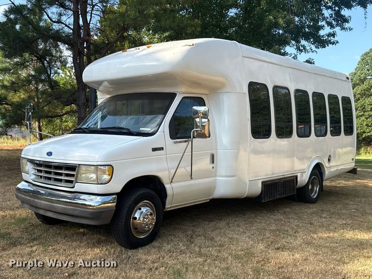 1994 Ford E350 shuttle bus - FC4183