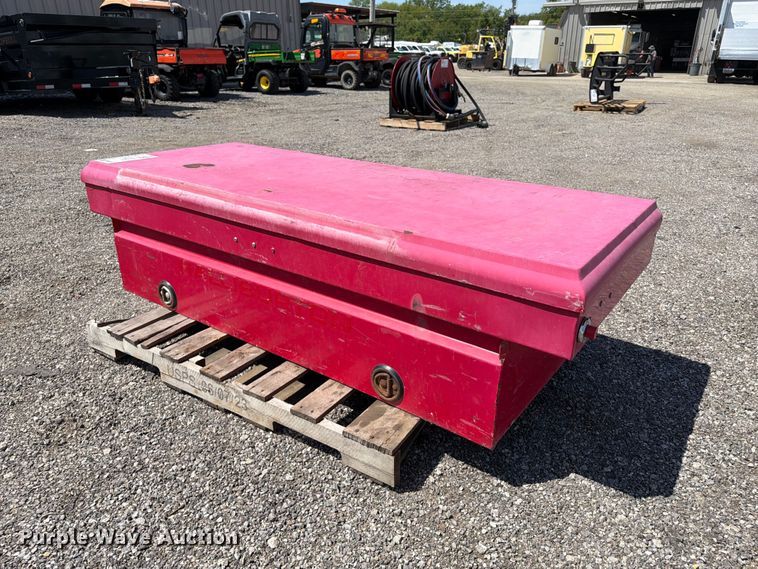 Knaack 116-3-02 pickup bed tool chest - FI0357