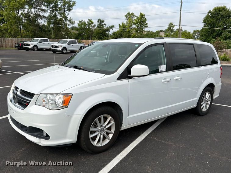 2019 Dodge Grand Caravan van - FK3284