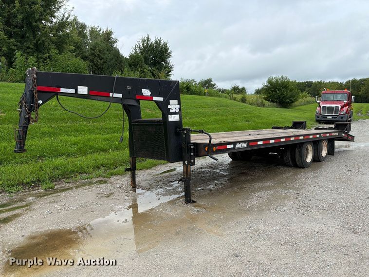 2004 Redi-Haul R25215GF equipment trailer - FK3587