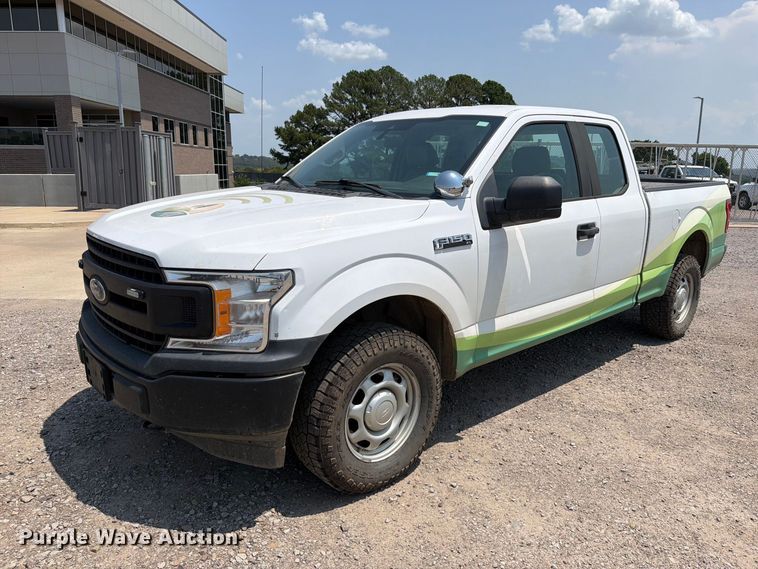 2020 Ford F150 Ext. Cab pickup truck - FK5035