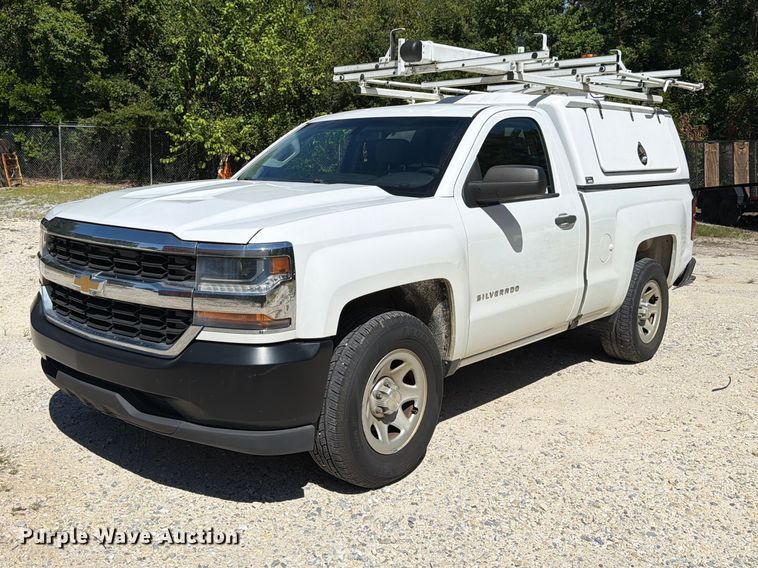 2016 Chevrolet Silverado 1500 utility bed pickup truck - FN2033