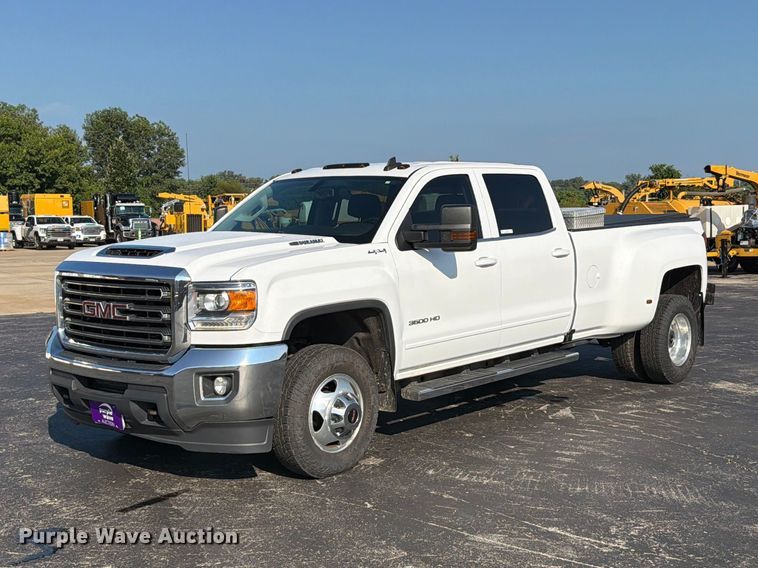 2019 GMC Sierra 3500HD SLE Crew Cab pickup truck - FT6128