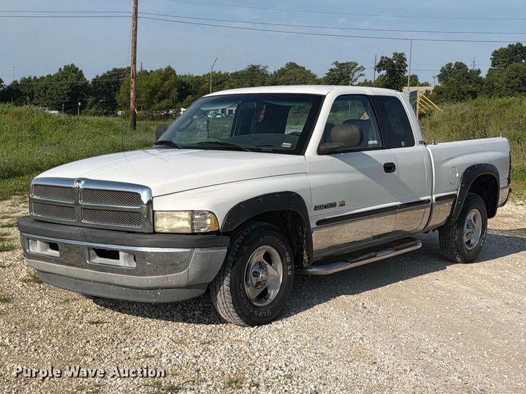 1999 Dodge Ram 1500 Laramie STL Ext. Cab pickup truck - FT6140