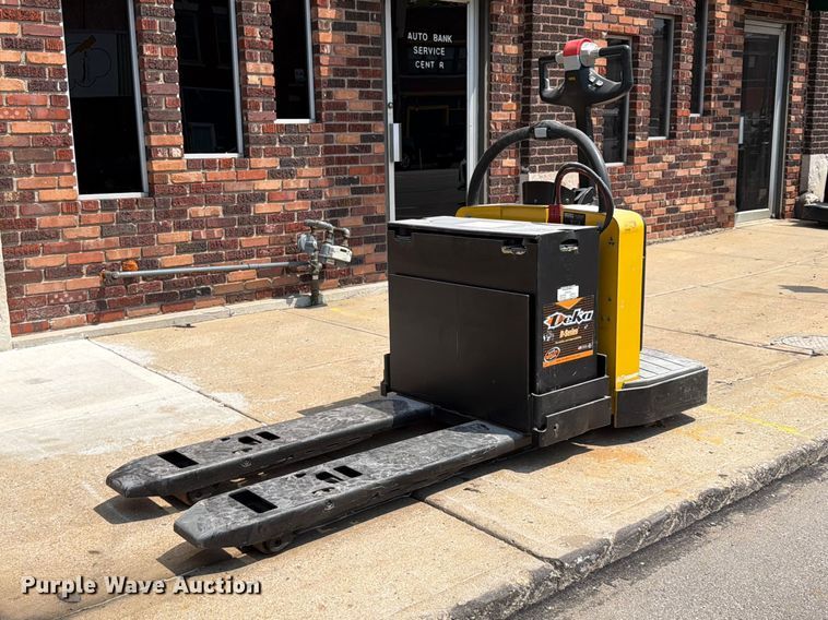 2014 Yale MPE0601LFN24T2748 pallet jack - FU4560