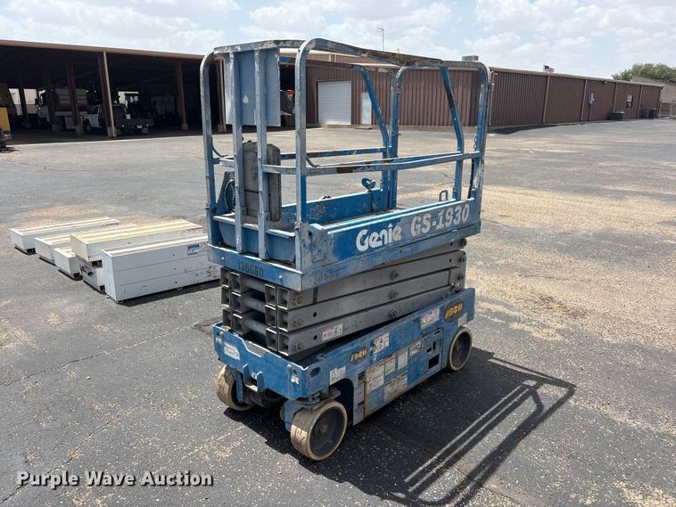 Genie GS-1930 scissor lift - JM9383