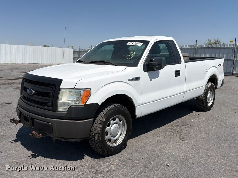 2013 Ford F150 pickup truck - YA4034