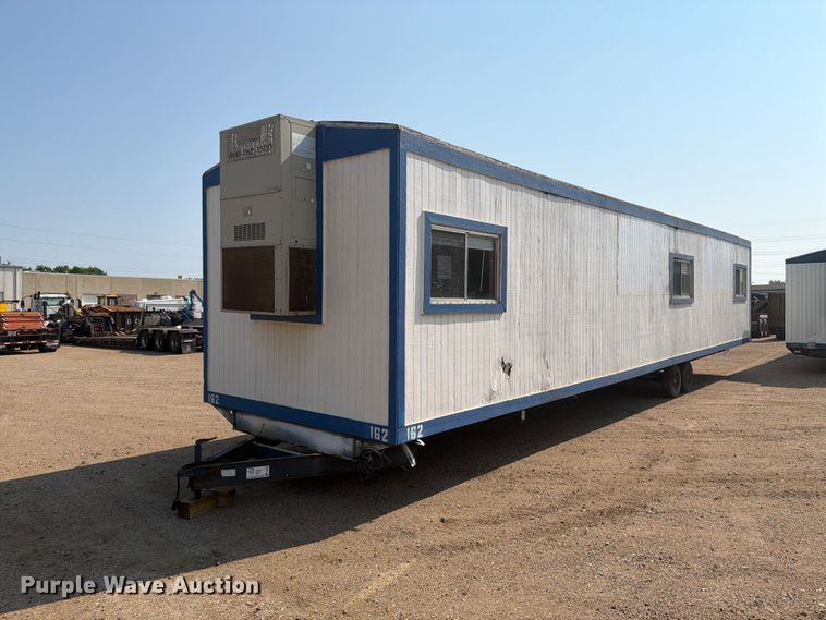 2001 office trailer - EA0402