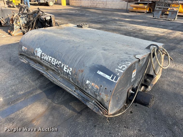 2014 Paladin 20572M skid steer sweeper - EL2593