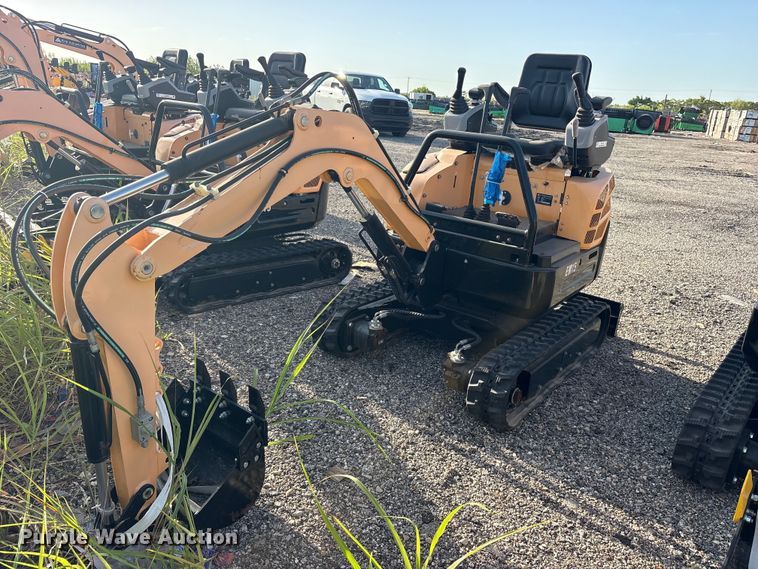 2024 Erie EM15 mini excavator - ET0418