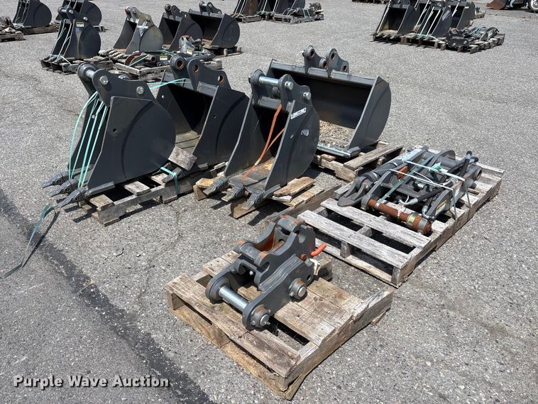 CNH Industrial CNH33.37 excavator attachments - ET0588