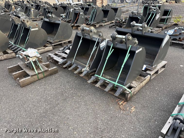 CNH Industrial excavator attachments - ET0602