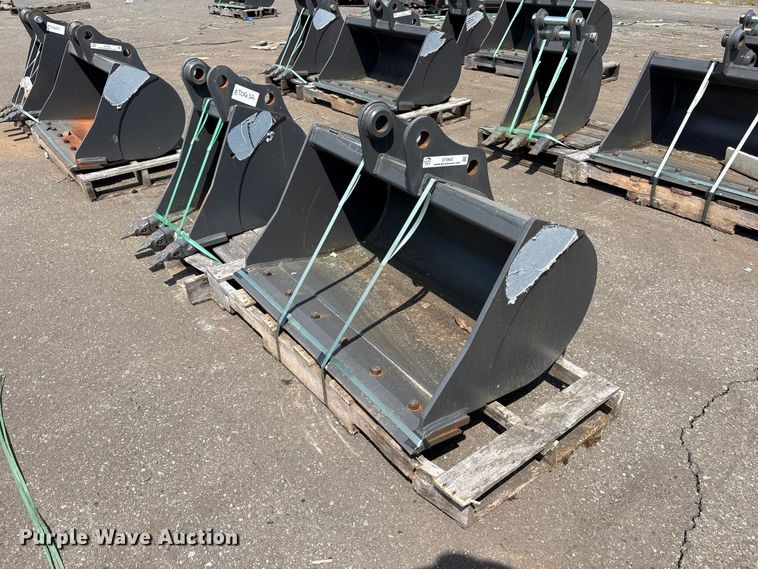 (2) CNH Industrial CNH33.37 excavator buckets - ET0632