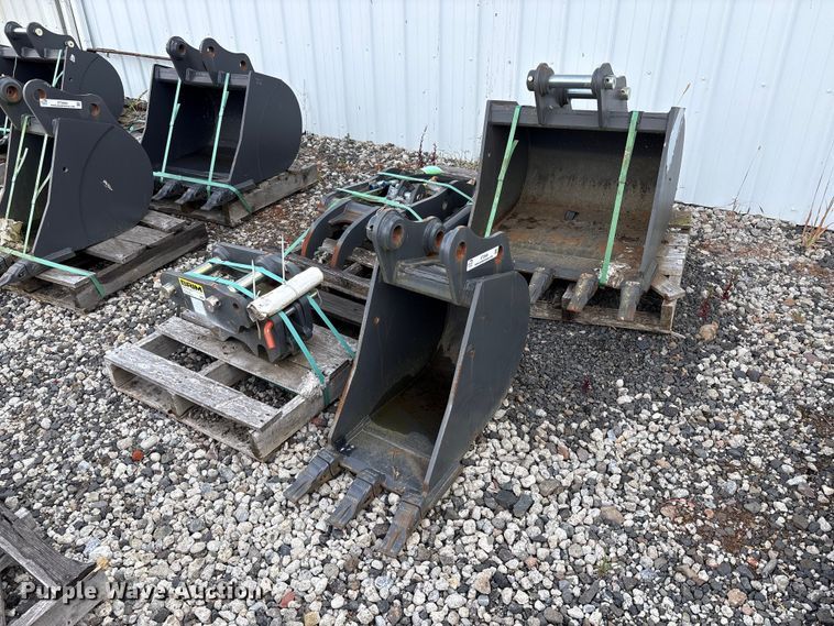 CNH Industrial CNH33.37 excavator attachments - ET0666