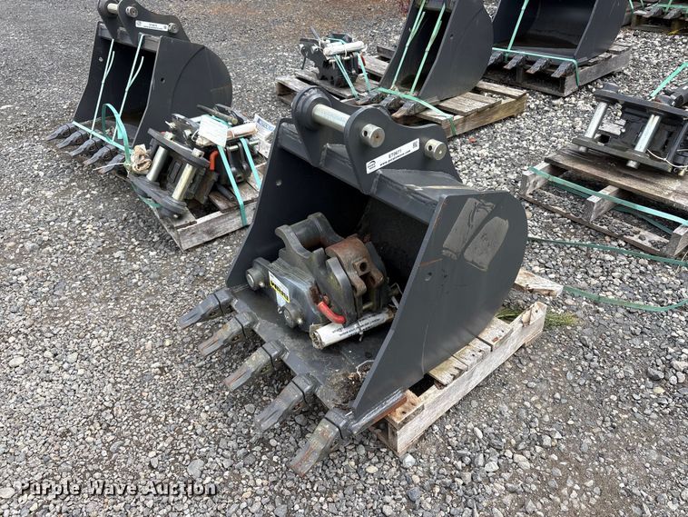 CNH Industrial CNH33.37 excavator attachments - ET0671
