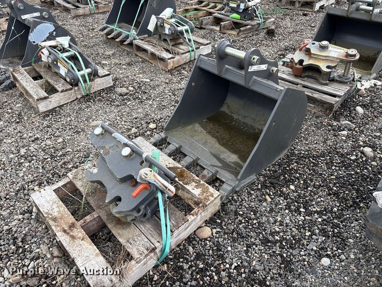 CNH Industrial CNH33.37 excavator attachments - ET0697