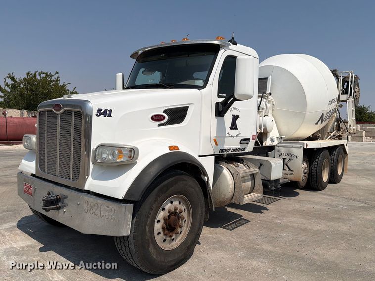 2017 Peterbilt 567 ready mix truck - EW8625