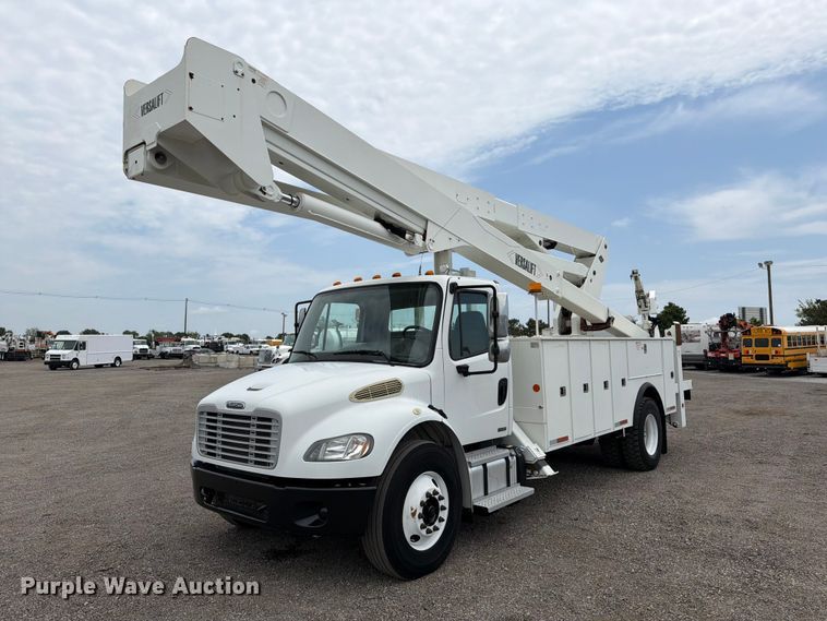 2011 Freightliner Business Class M2 bucket truck - FB4991