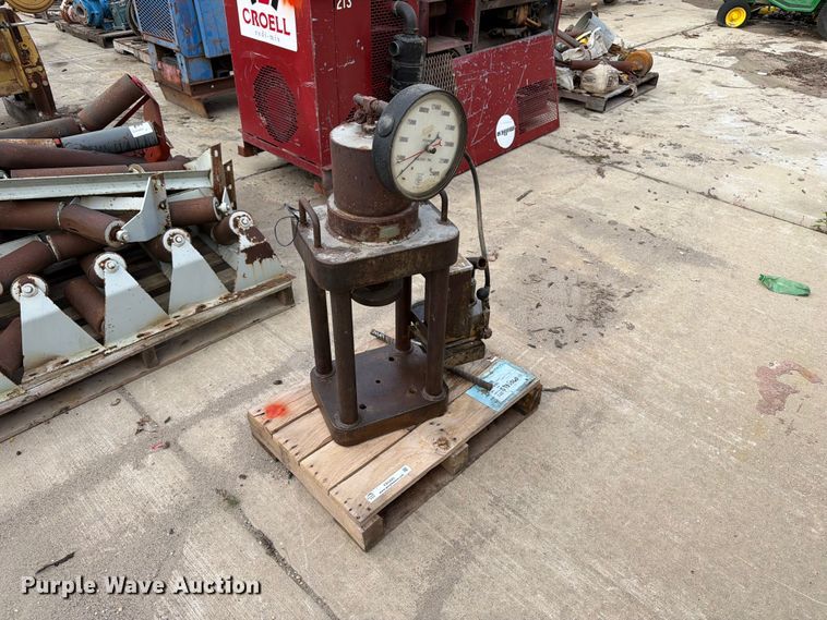 Concrete cylinder tester - FB5880
