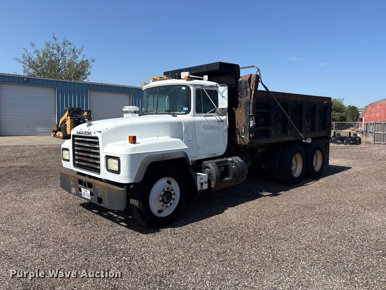 2001 Mack RD688S dump truck - FC2458