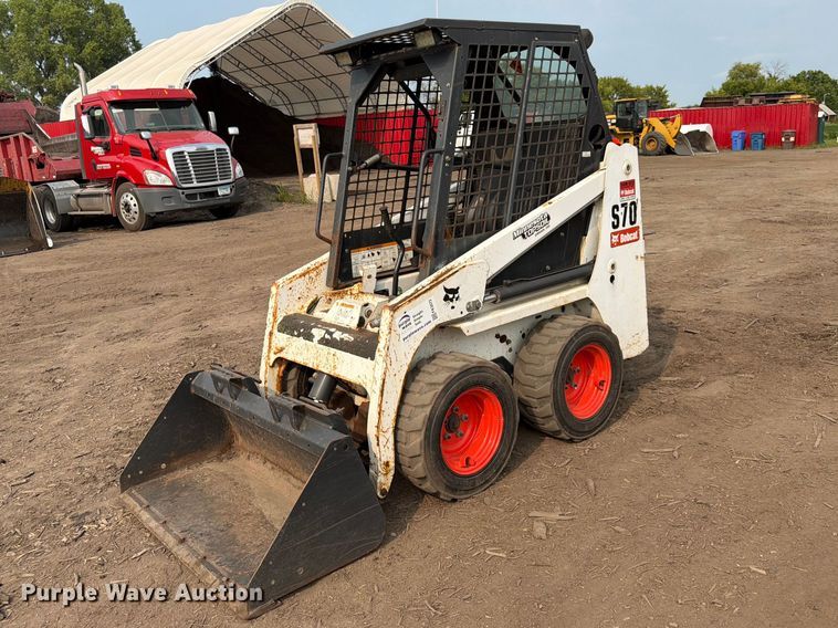 2014 Bobcat S70 skid steer loader - FK3572