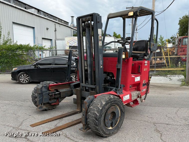 2009 Moffett M55.4 forklift - FK3607