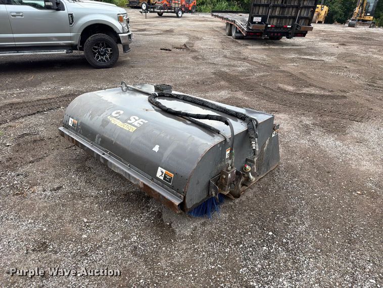 Case skid steer sweeper - FN5801