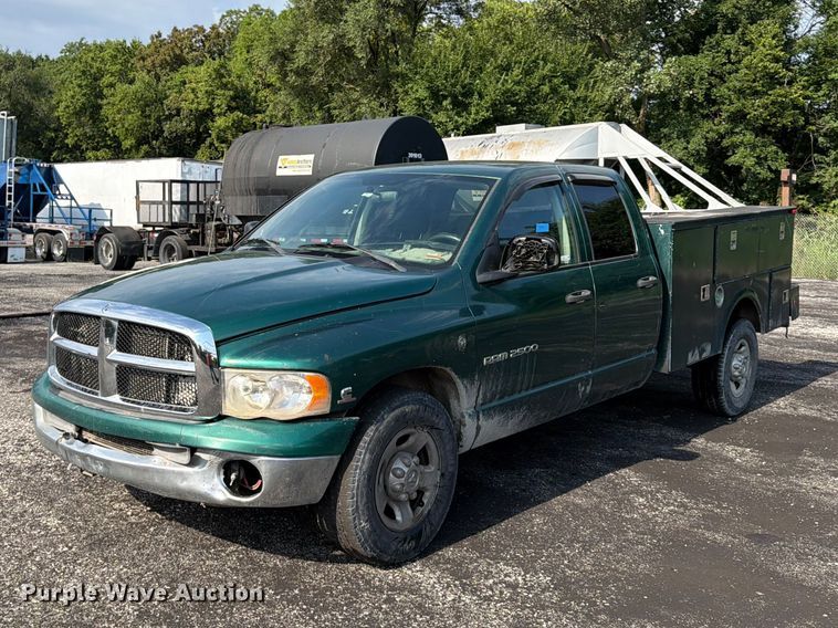 2003 Dodge Ram 2500 Ext. Cab utility bed pickup truck - FU4522