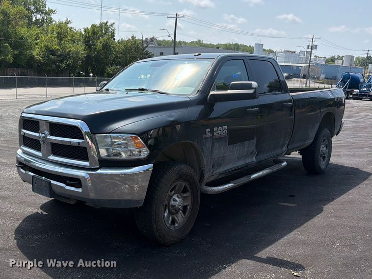 2018 RAM 2500 Crew Cab pickup truck - FU4525