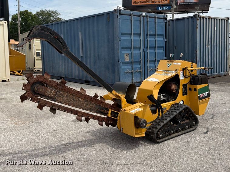 2017 Vermeer RTX250 trencher - FU4580