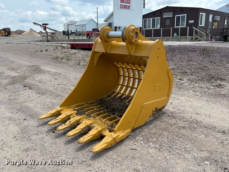 Bedrock 349 excavator rock bucket - NM9926