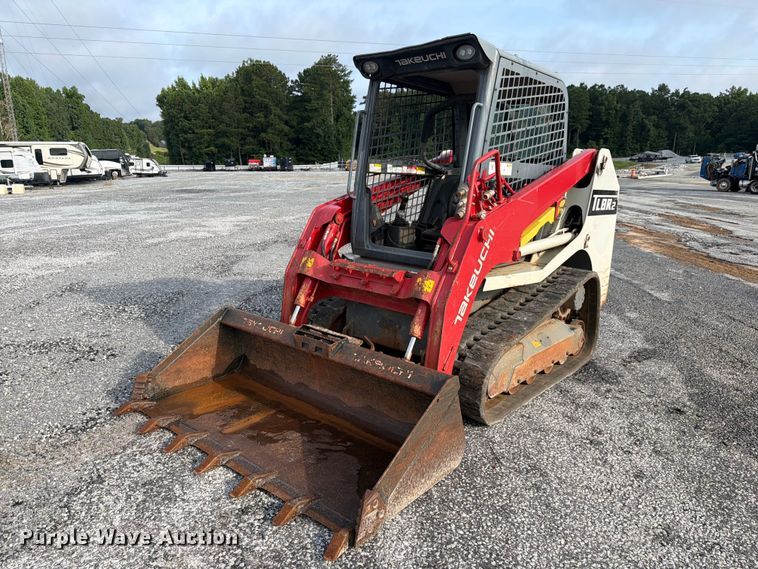 2023 Takeuchi TL8R-2 tracked skid steer loader - YA3965