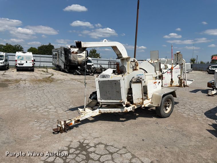 2017 Bandit 200UC wood chipper - YA4042