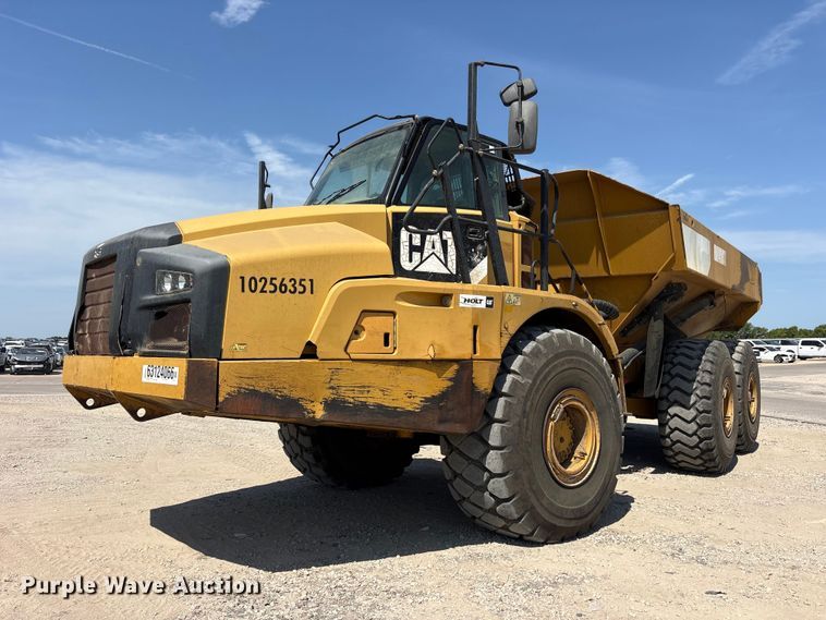 2013 Caterpillar 740B articulated haul truck - YA4333